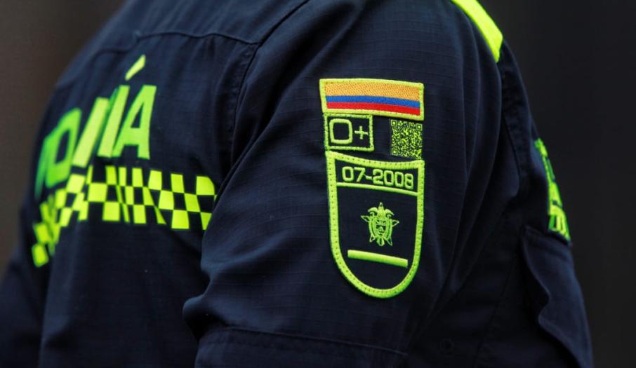 Investigan sobrecostos en compra de telas para uniformes para la Policía.