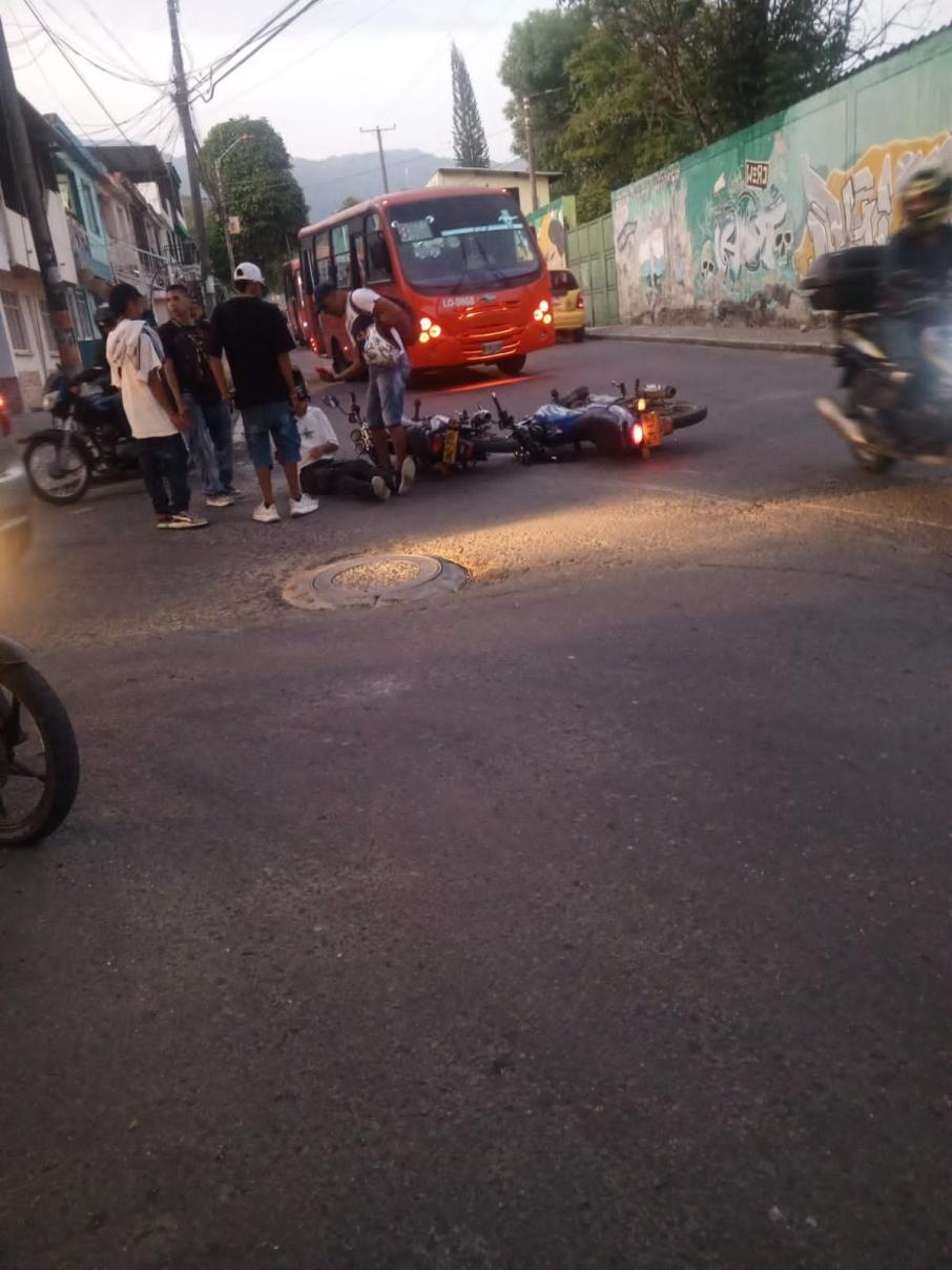 Accidente motos topacio