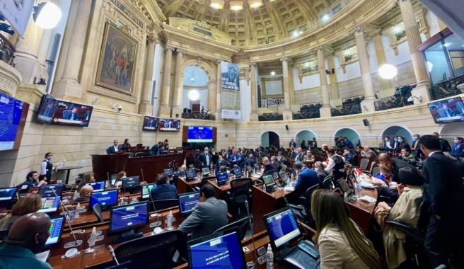 El Senado debate hoy la sitiación de la niñez en Colombia.