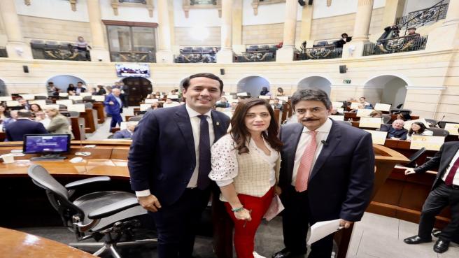 Senadores Wilmer Castellanos, Carolina Espitia y Carlos Julio González