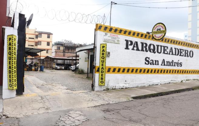 Parqueaderos
