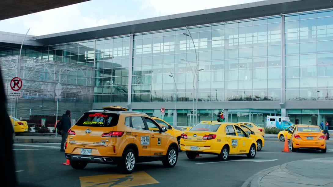 taxis-aeropuerto.jpg