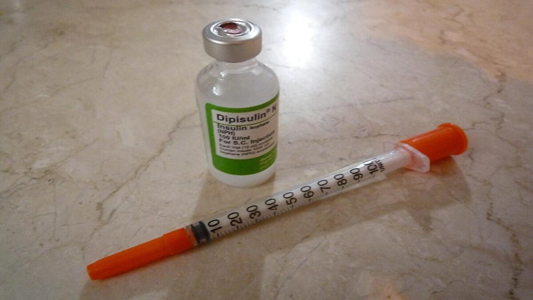En cuanto a la problemática de insulinas humanas, se identificó su limitada comercialización y baja disponibilidad en el mercado nacional, afectando la oferta para cubrir la demanda del canal institucional.